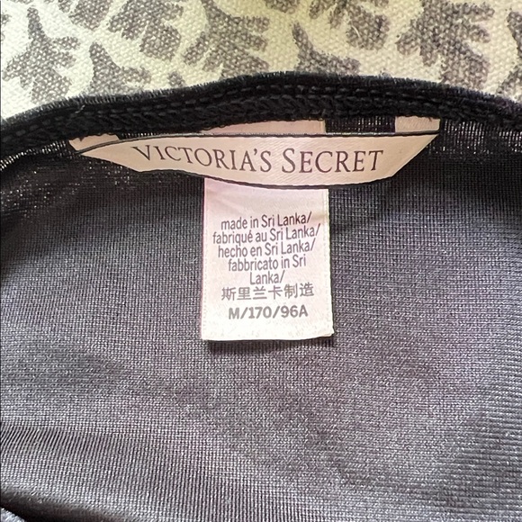 Victoria's Secret Black Velvet Chemise - Picture 5 of 5